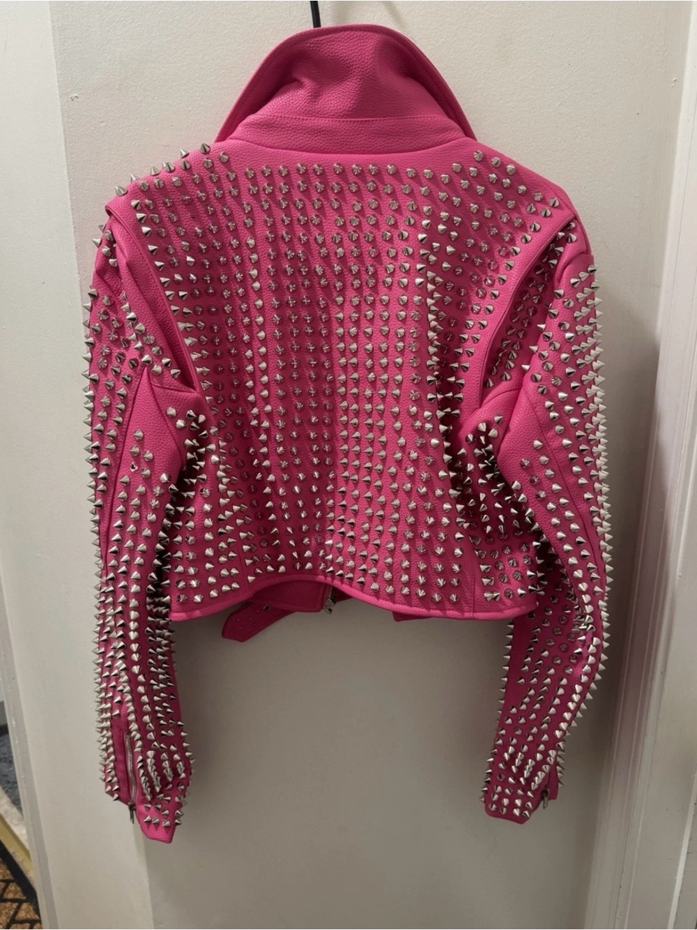 Azalea Wang, the gazette 300 stud party rock moto jacket - Picture 2 of 2
